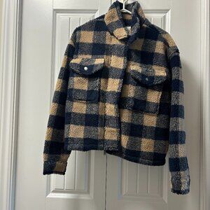 NWT American Eagle Sherpa Zip-Up Jacket Plaid
